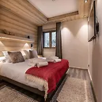 Apartahotel Manali By Alpine Courchevel