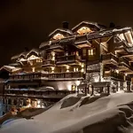 Manali By Alpine Апарт-отель Куршевель