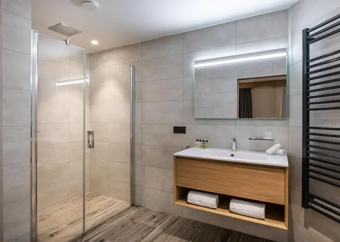 Apartmanhotel Manali By Alpine Courchevel